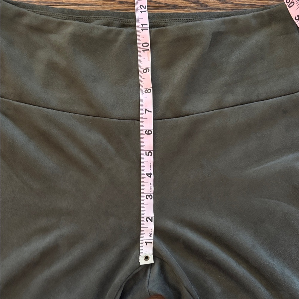 J. McLaughlin Faux Suede Dark Sage Green Leggings, Size Large - Picture 6 of 7